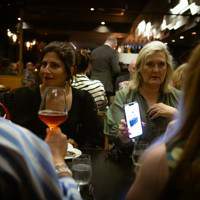 Thumbnail ofwomen-discuss-business.jpg