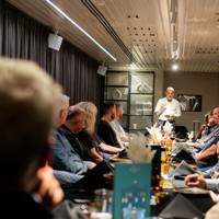 Thumbnail ofdifferent-business-networking.jpg